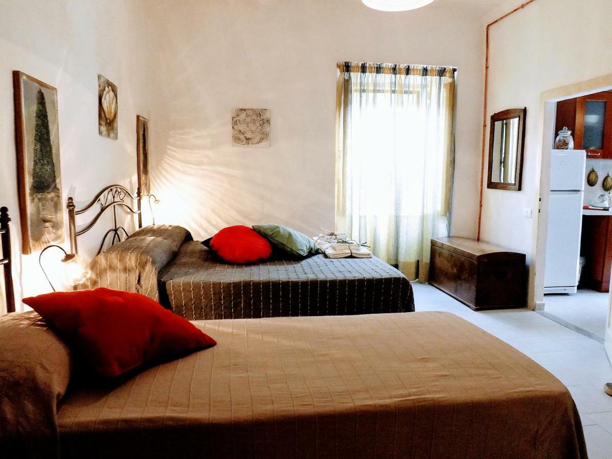 Centralissimo Nel Cuore Del Borgo Суверето Екстериор снимка